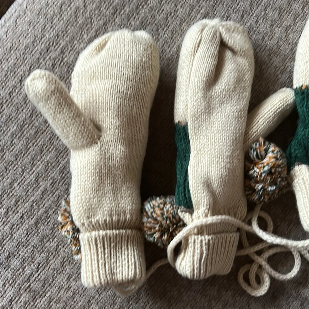 BP Women's Brown and Green Gloves Bundle of 2